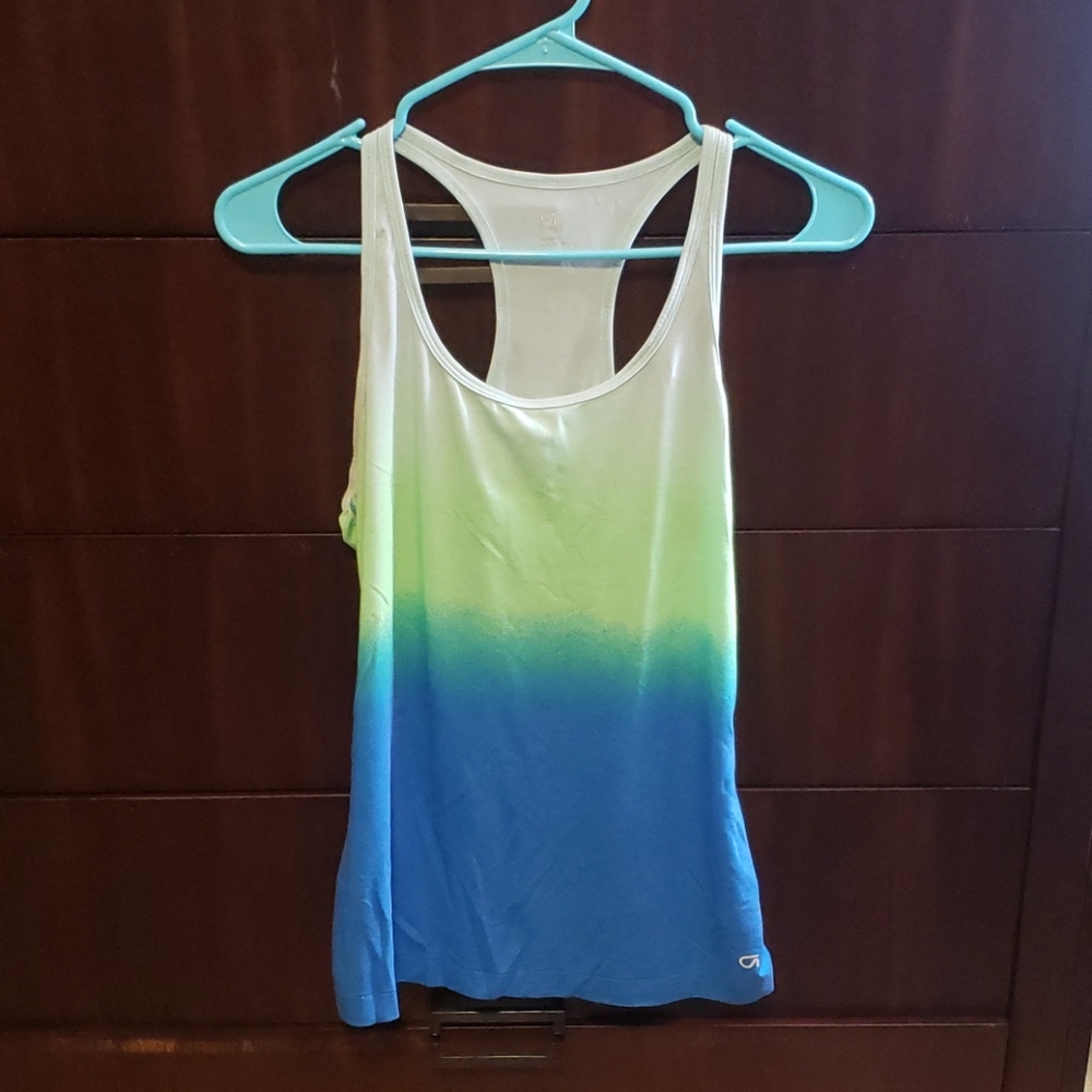 Gap Fit Workout Top
